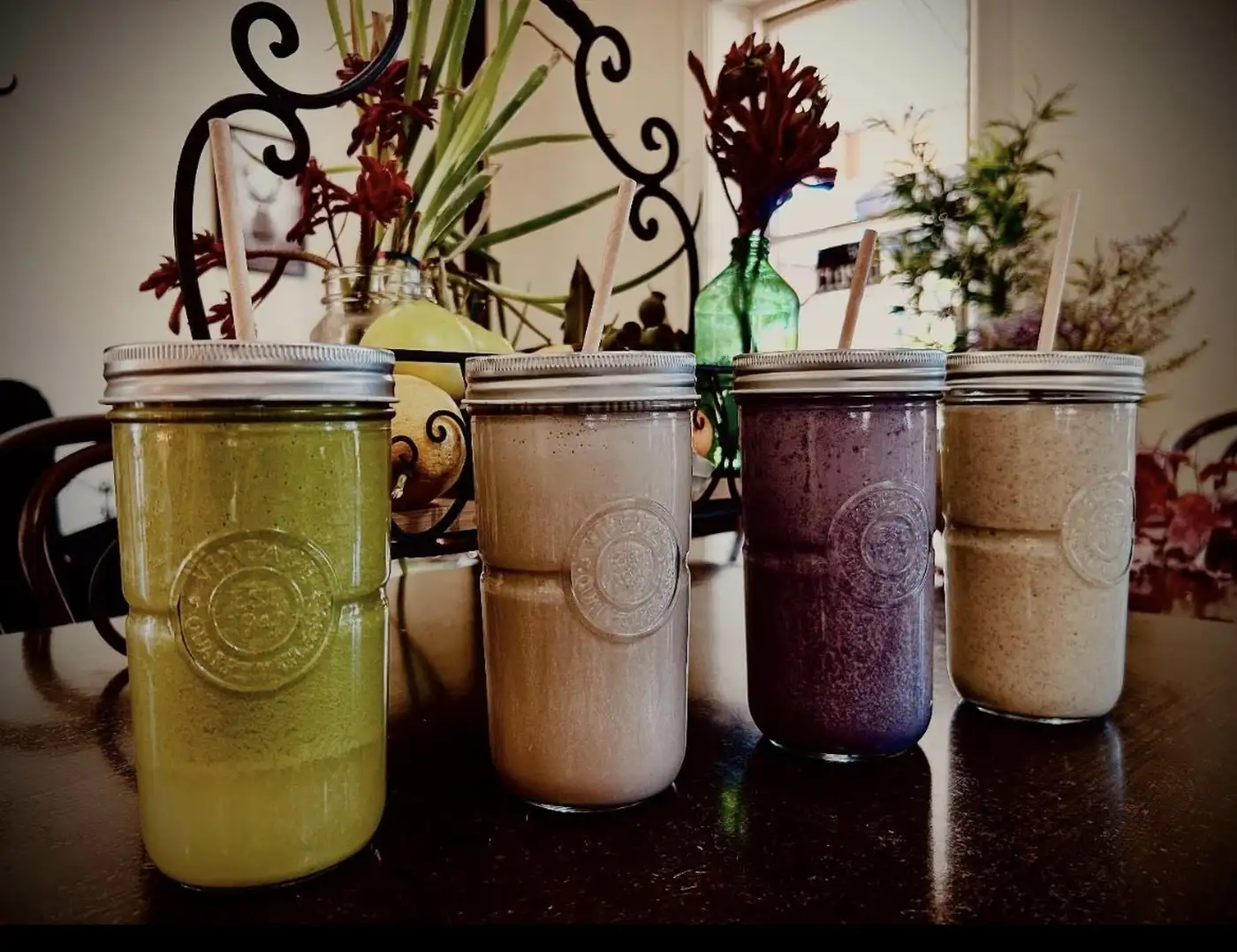 Colourful mason jar smoothies and fresh drinks at the cafe